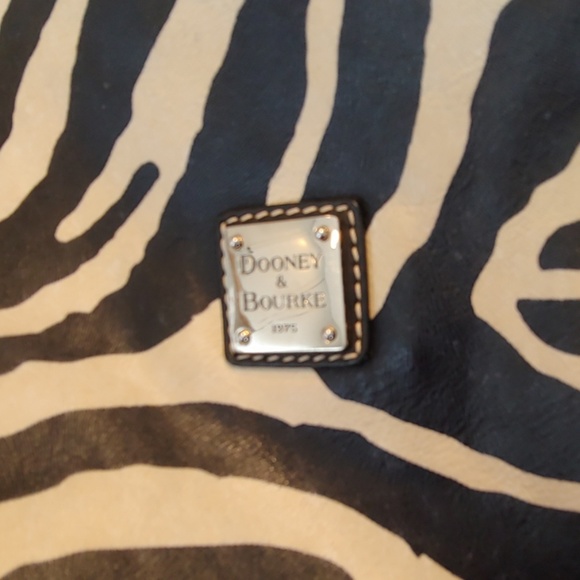 GUC Dooney & Bourke Zebra Print Hobo Bag - Picture 2 of 8